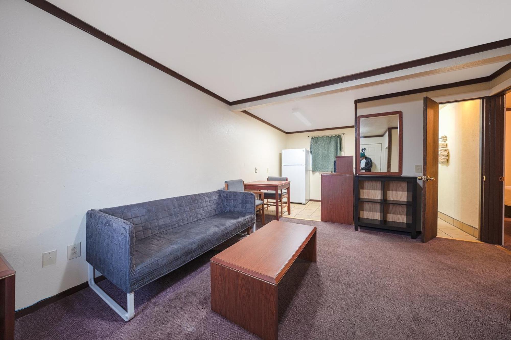 Oyo Hotel Portland Or Near Airport Грешем Экстерьер фото